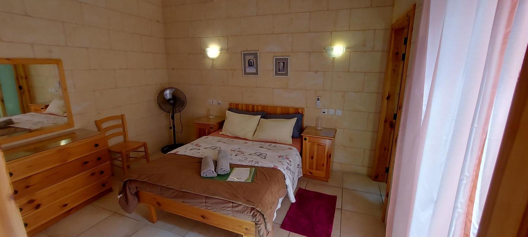 Happy & Healthy Gozo, Self-Check-In Guest House Victoria Værelse billede