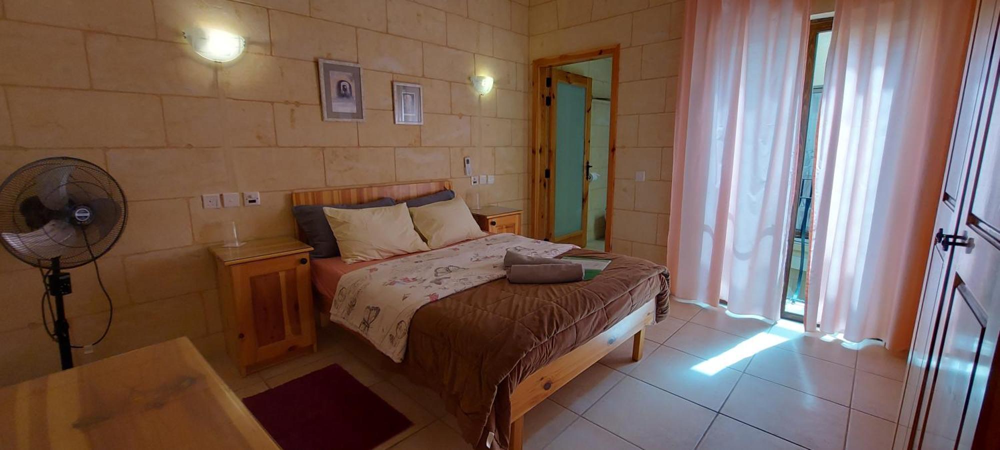 Happy & Healthy Gozo, Self-Check-In Guest House Victoria Værelse billede