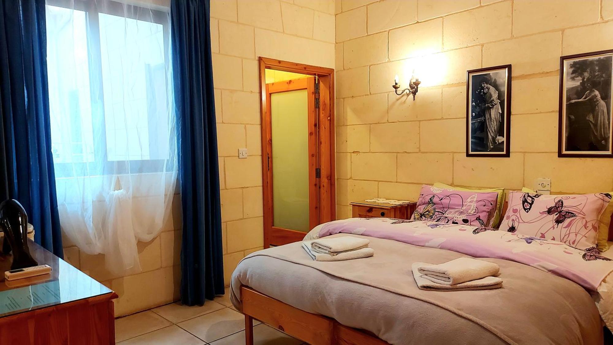 Happy & Healthy Gozo, Self-Check-In Guest House Victoria Værelse billede