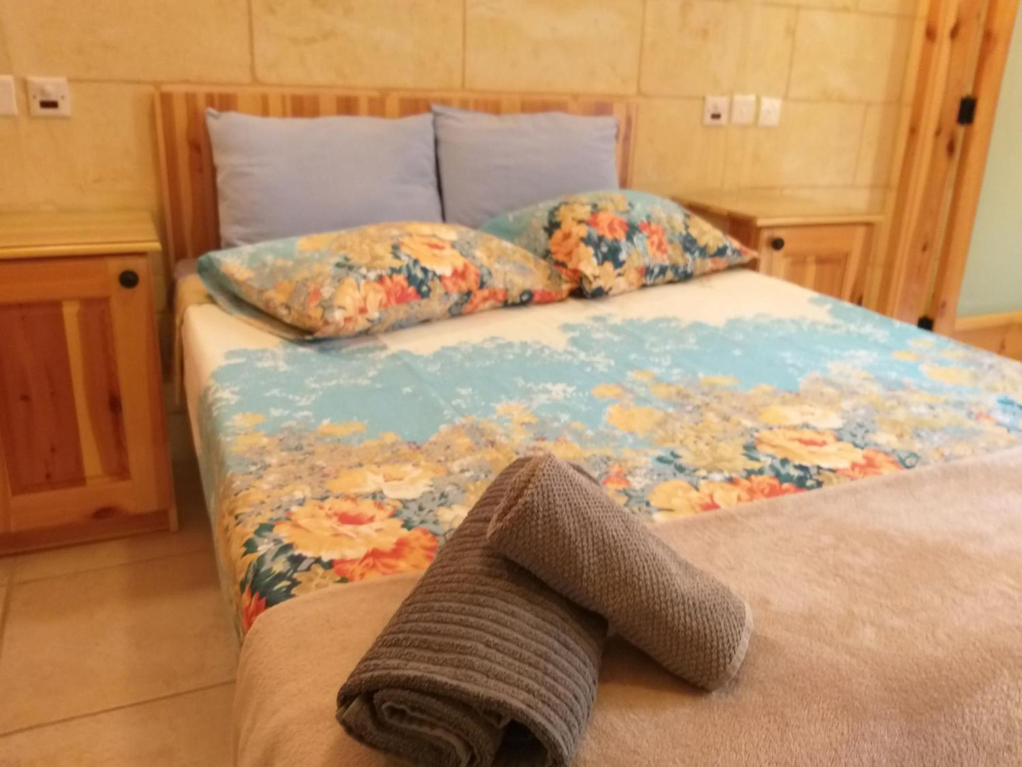 Happy & Healthy Gozo, Self-Check-In Guest House Victoria Værelse billede
